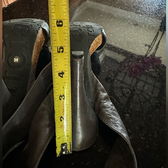 Pedro Garcia Grey Leather Heels - size 8 - Picture 9 of 10